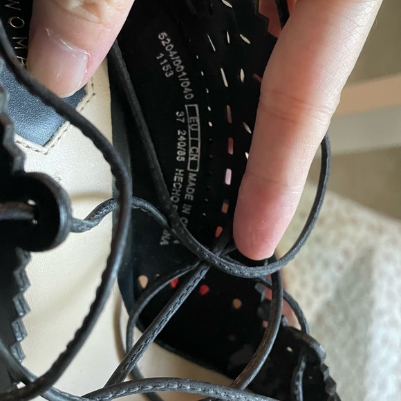 Zara Black Lace Up Heels - Picture 4 of 6